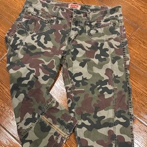 Camo Capri pants